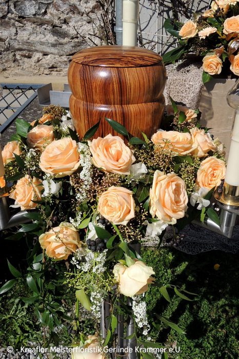 Urnenschmuck